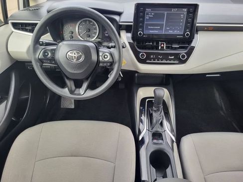 Used 2022 Toyota Corolla LE w/ Carpet Mat Package (TMS) image 24