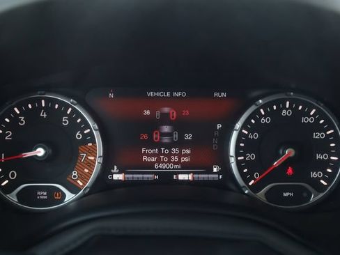 Used 2023 Jeep Renegade Trailhawk w/ Trailhawk Elite Group AWD/4WD image 15