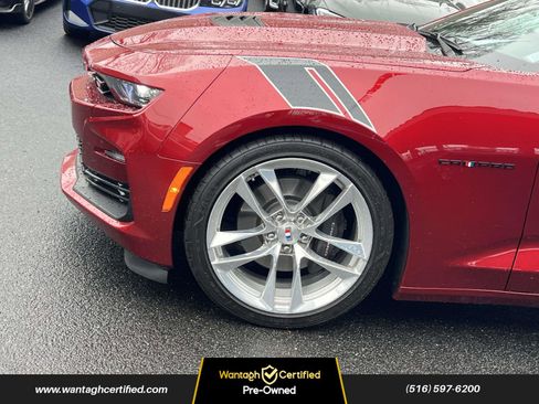 Used 2022 Chevrolet Camaro SS w/ Design Package 1 image 8