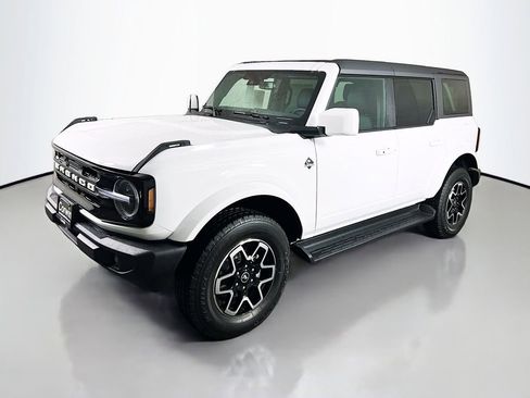 New 2025 Ford Bronco Outer Banks image 5