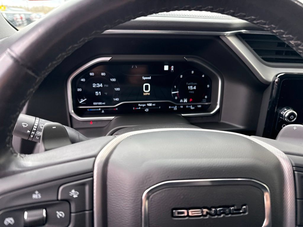 Used 2023 GMC Sierra 1500 Denali w/ Technology Package AWD/4WD image 14
