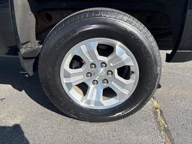 Used 2019 Chevrolet Silverado 1500 LT w/ All Star Edition AWD/4WD image 10