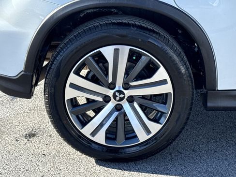 Used 2021 Mitsubishi Outlander Sport SE image 37