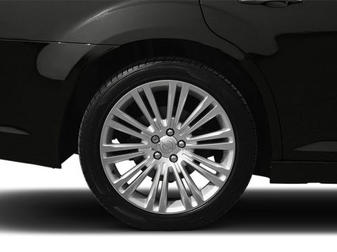 Used 2014 Chrysler 300 RWD image 14