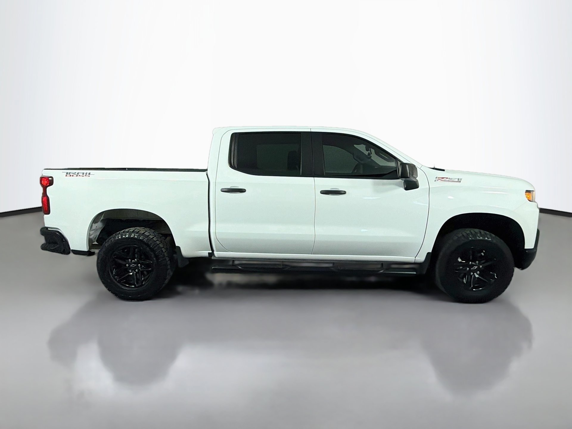 Used 2021 Chevrolet Silverado 1500 Custom Trail Boss AWD/4WD image 4