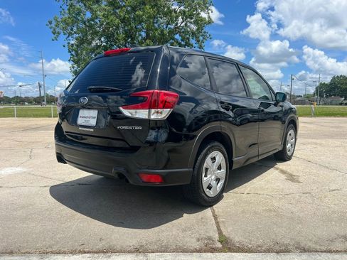 Used 2019 Subaru Forester AWD/4WD image 4