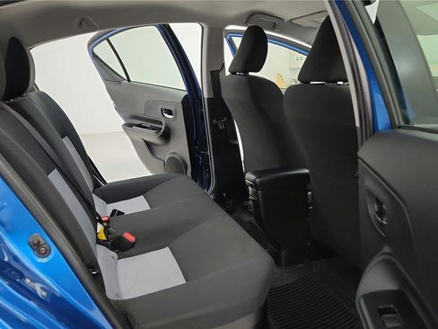 Used 2019 Toyota Prius C image 18