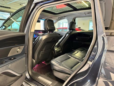 Used 2024 Lincoln Nautilus Reserve w/ Equipment Group 202A AWD/4WD image 25