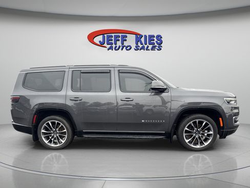 Used 2022 Jeep Wagoneer Series II w/ Premium Group I image 4