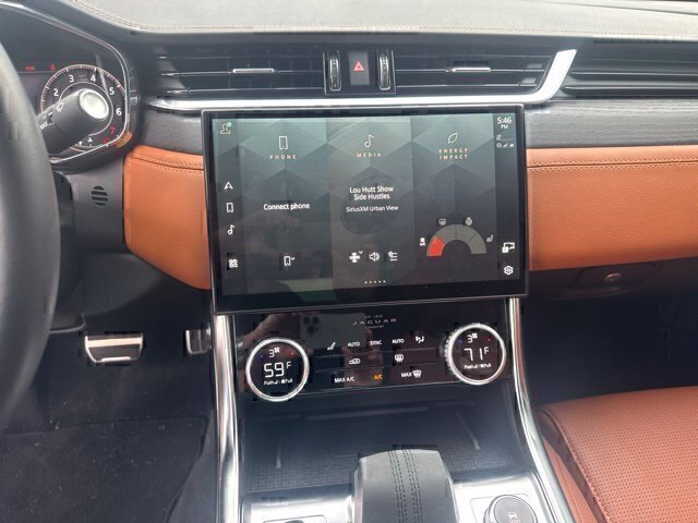 Used 2024 Jaguar XF R-Dynamic SE AWD/4WD image 16