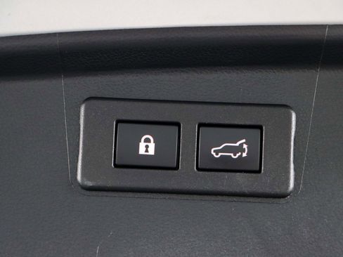 Used 2021 Subaru Outback Limited image 30