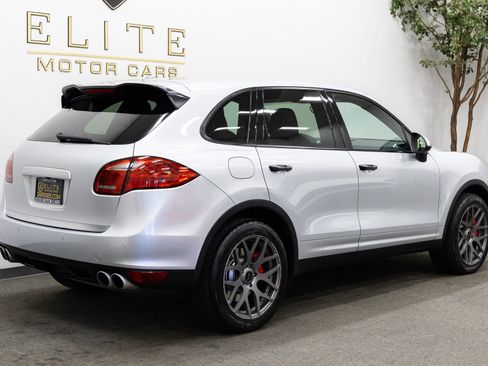 Used 2011 Porsche Cayenne Turbo AWD/4WD image 11