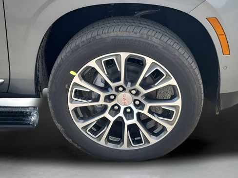 New 2026 GMC Yukon XL Denali w/ Sun & Power Step Package image 20