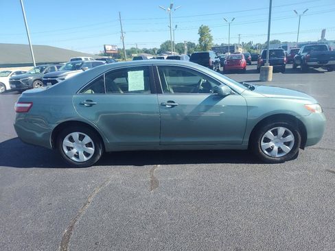 Used 2007 Toyota Camry LE FWD image 7