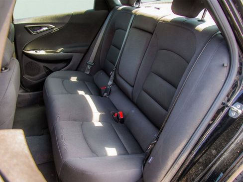 Used 2025 Chevrolet Malibu LT FWD image 7