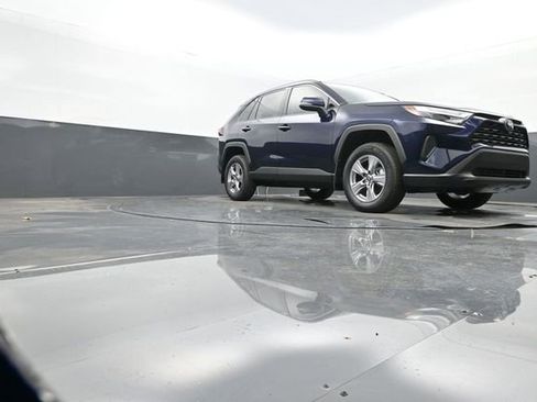 Used 2025 Toyota RAV4 XLE w/ Convenience Package image 24