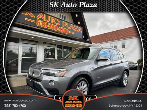 Used 2017 BMW X3 xDrive28i image 1