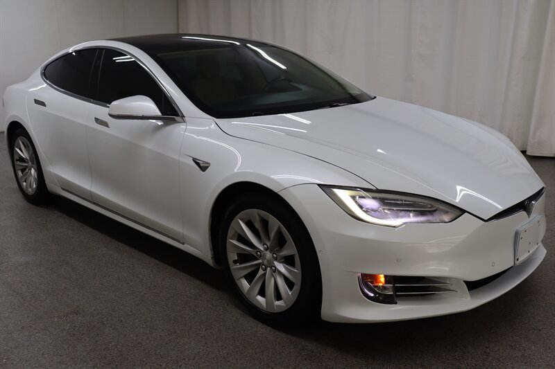 Used 2017 Tesla Model S 90D AWD/4WD image 1