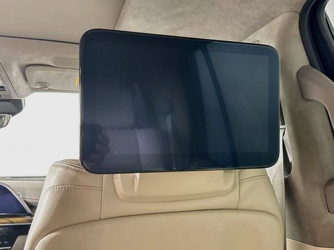 Used 2023 Cadillac Escalade Sport Platinum w/ Heavy-Duty Trailer Package AWD/4WD image 28