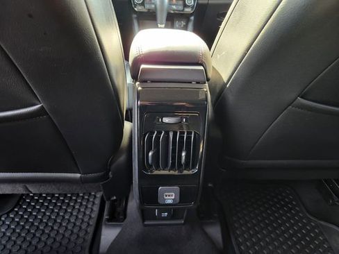 Used 2022 Jeep Compass Trailhawk image 17