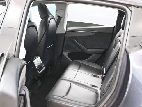 Used 2026 Tesla Model Y Long Range RWD image 38