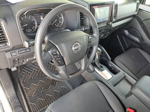Used 2022 Nissan Frontier S w/ Technology Package AWD/4WD image 12