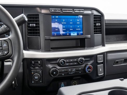 Used 2024 Ford F250 XL w/ STX Appearance Package AWD/4WD image 13