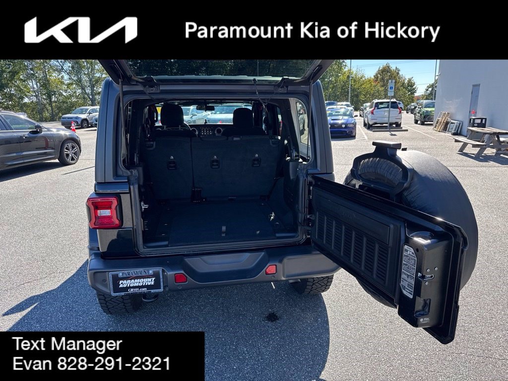Used 2021 Jeep Wrangler Unlimited Sahara w/ Safety Group AWD/4WD image 10