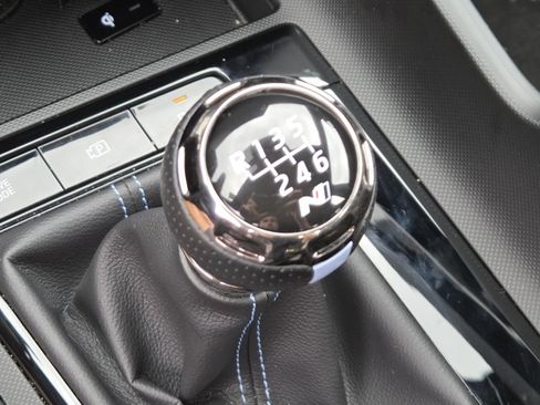 Used 2025 Hyundai Elantra N FWD image 32