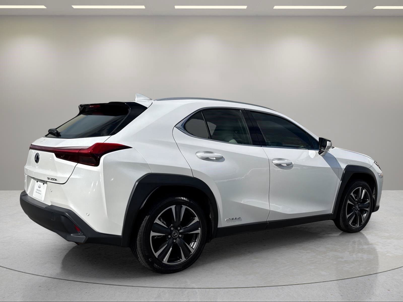 Used 2020 Lexus UX 250h w/ Premium Package AWD/4WD image 5