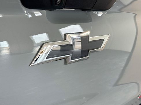 Used 2026 Chevrolet Silverado EV LT AWD/4WD image 34