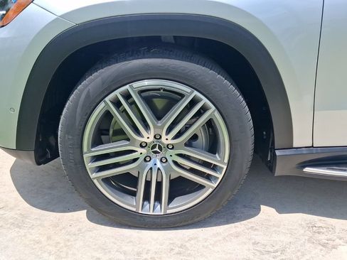 Used 2020 Mercedes-Benz GLS 450 4MATIC image 3