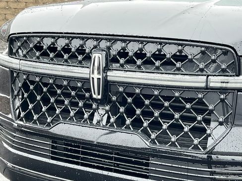New 2026 Lincoln Navigator L Reserve w/ Jet Appearance Package image 43