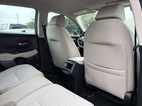Used 2023 Honda HR-V LX image 16