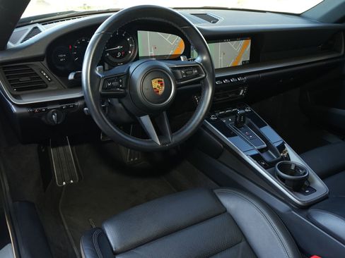 Used 2021 Porsche 911 Carrera image 8