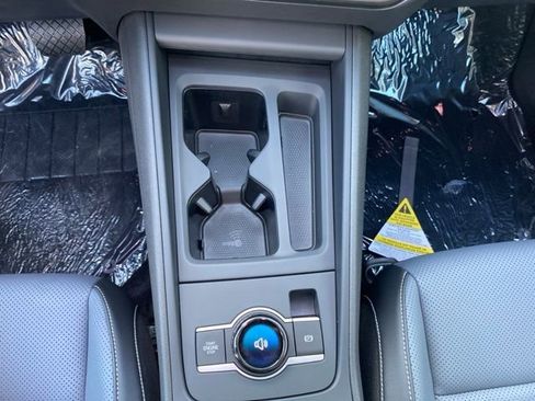 New 2025 Volkswagen Tiguan SE image 37