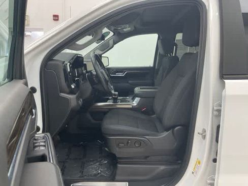 Certified 2022 Chevrolet Silverado 1500 LT Trail Boss w/ Convenience Package II AWD/4WD image 9