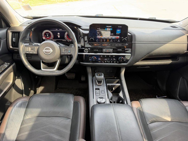 Used 2023 Nissan Pathfinder Platinum AWD/4WD image 12