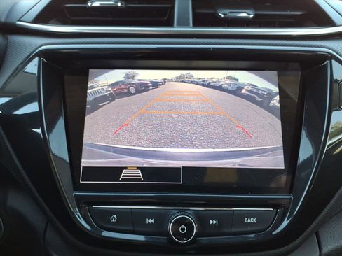 Used 2021 Chevrolet TrailBlazer LT w/ Convenience Package image 21