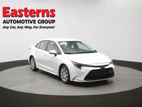 Used 2025 Toyota Corolla LE FWD image 48