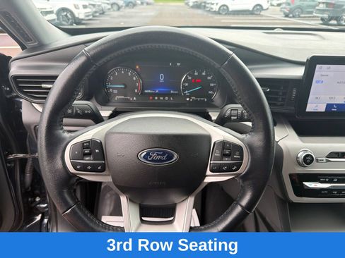 Used 2023 Ford Explorer XLT w/ Class IV Trailer Tow Package AWD/4WD image 15