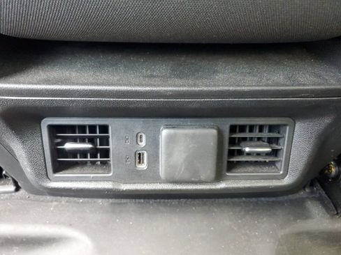 Used 2024 Chevrolet Silverado 1500 LT AWD/4WD image 16