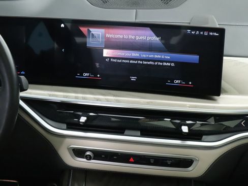 Certified 2023 BMW X7 xDrive40i w/ Executive Package image 14