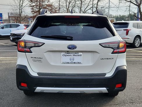 Used 2023 Subaru Outback Limited image 5
