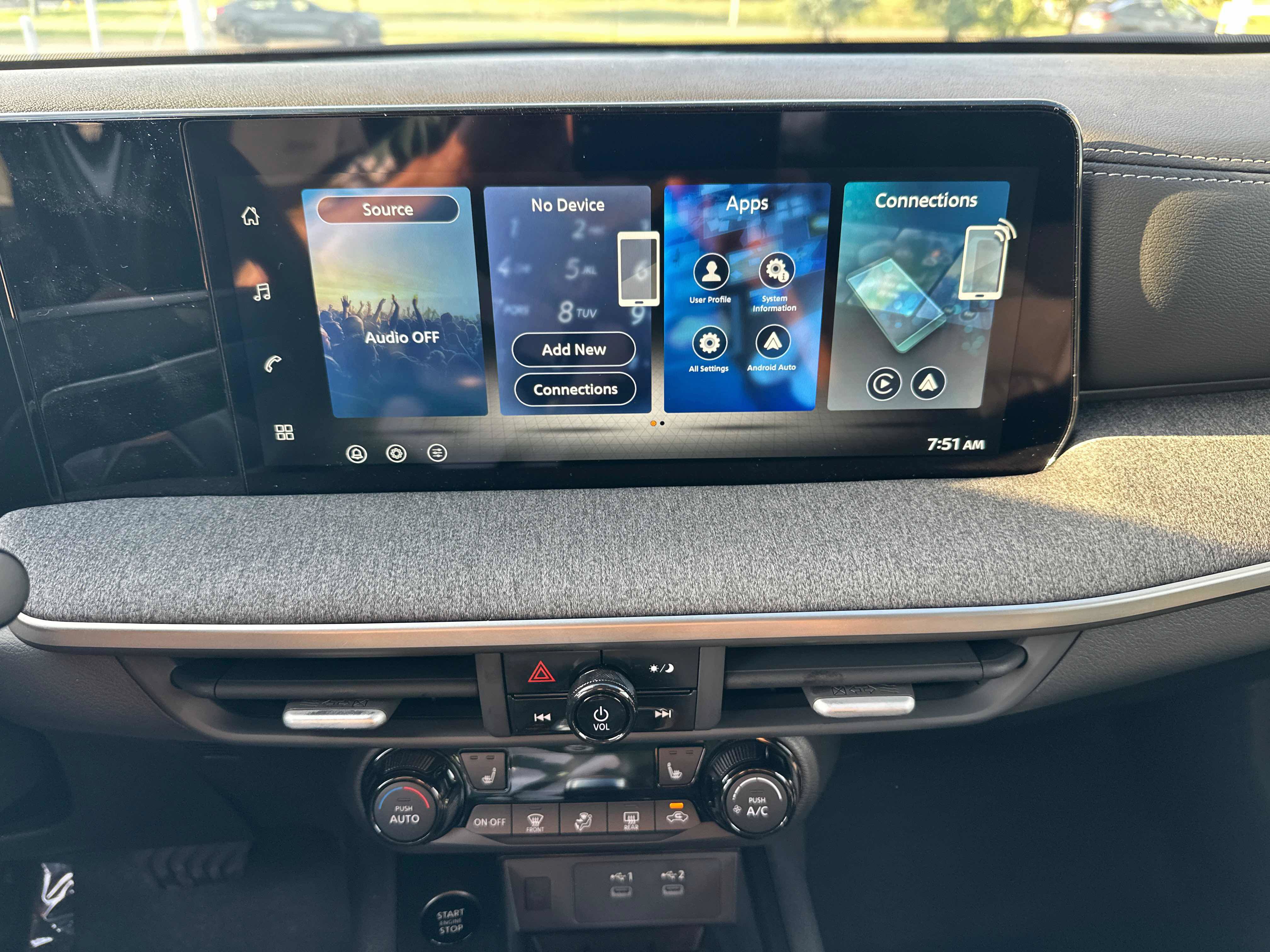 New 2027 Nissan Kicks SV AWD/4WD image 33