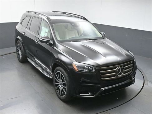 New 2026 Mercedes-Benz GLS 450 4MATIC image 43