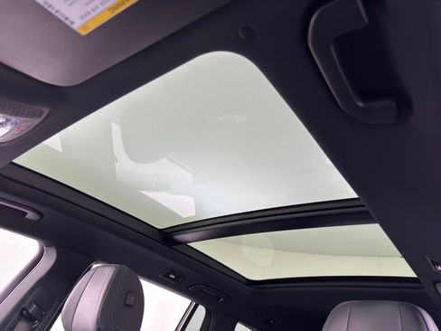 Used 2021 Mercedes-Benz GLS 580 4MATIC image 12