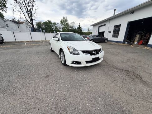 Used 2011 Nissan Altima 2.5 S w/ 2.5S Premium Pkg FWD image 24