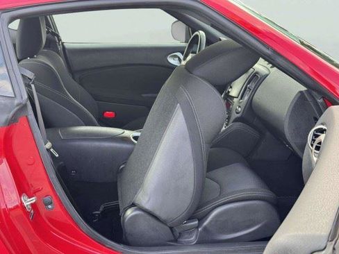 Used 2015 Nissan 370Z Coupe RWD image 63