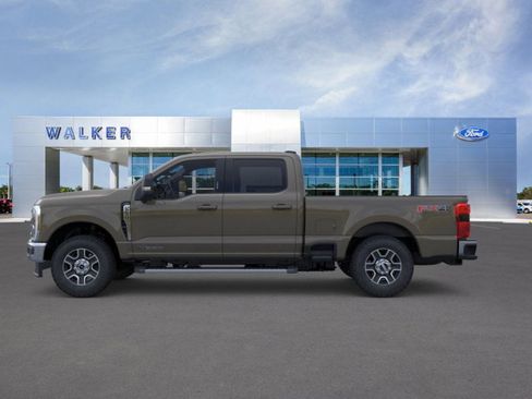 New 2026 Ford F250 Lariat w/ FX4 Off-Road Package image 25